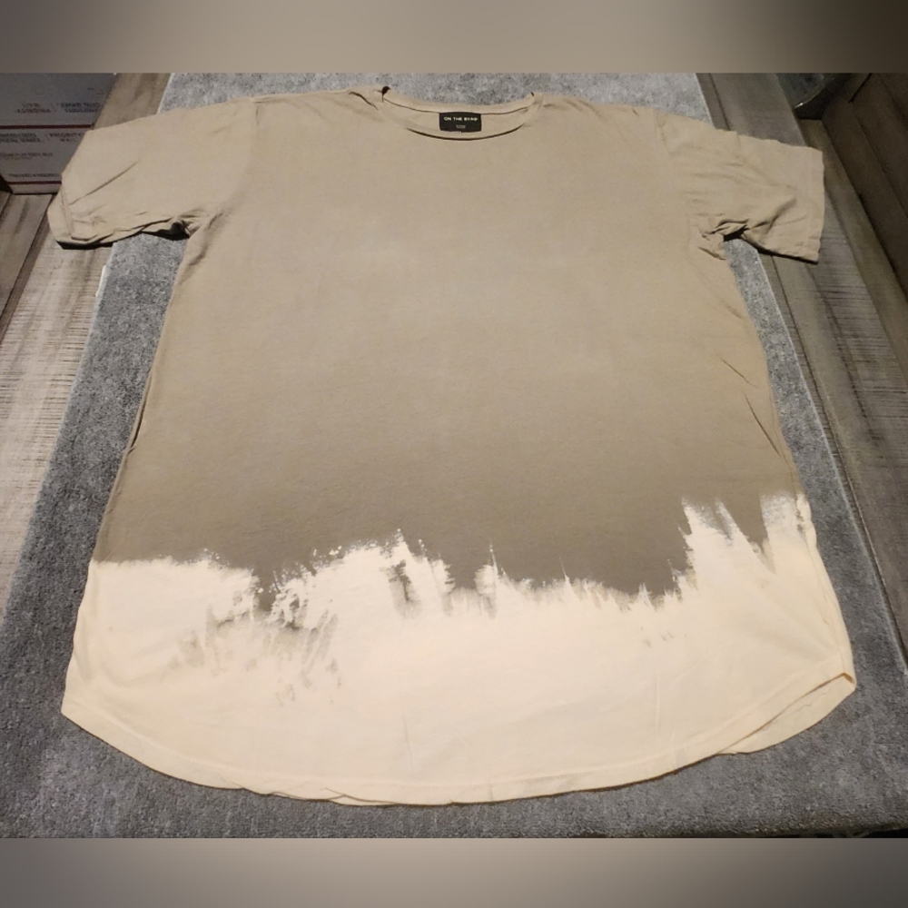 On The BYAS MENS TEE